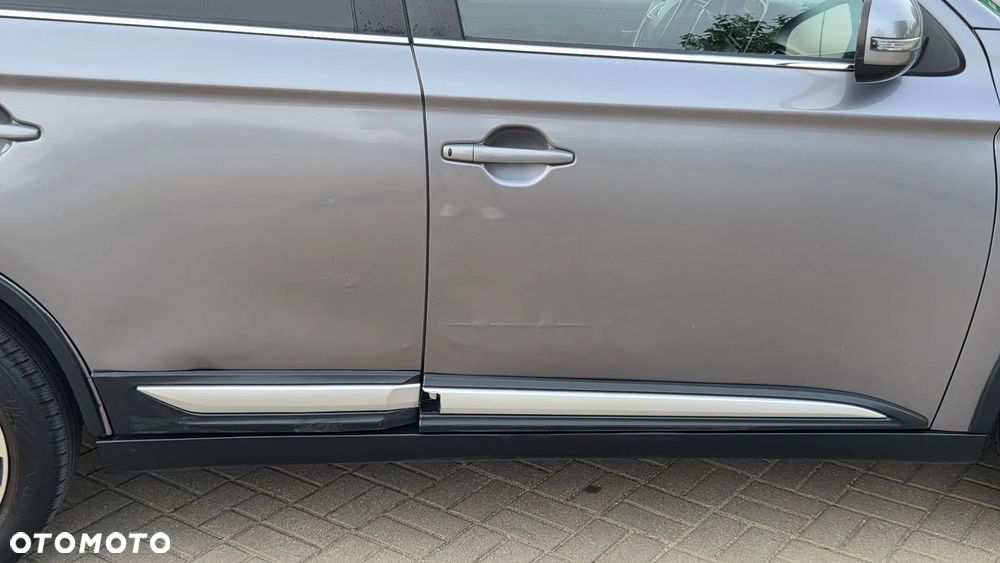 Mitsubishi Outlander 2.0 Intense 2WD CVT - 10