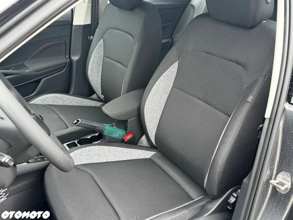 Skoda Fabia 1.0 Essence - 16