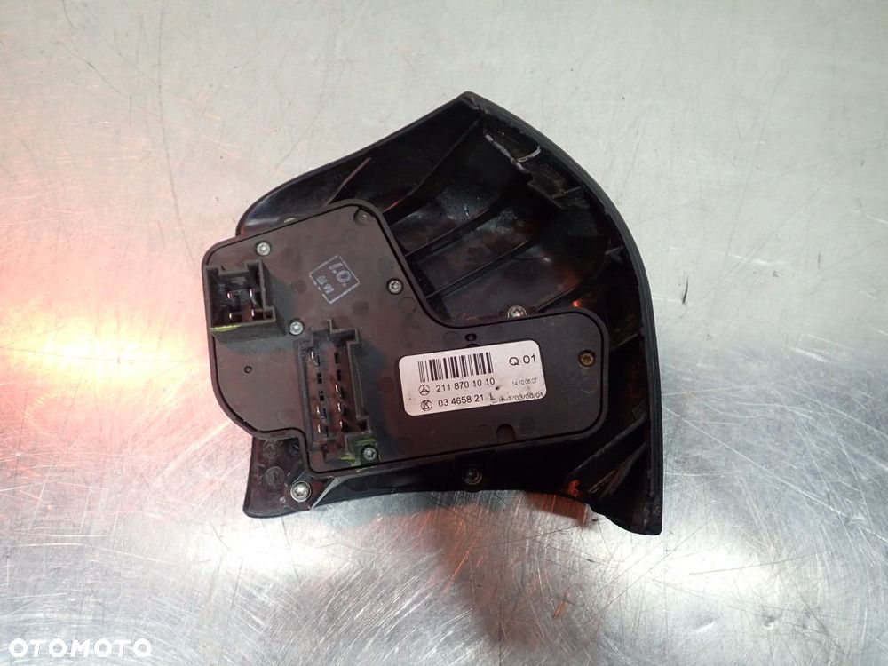 PRZEŁĄCZNIK PANEL STEROWANIA FOTELA KIEROWCY MERCEDES-BENZ W211 E200 CDI   2118701010 - 6