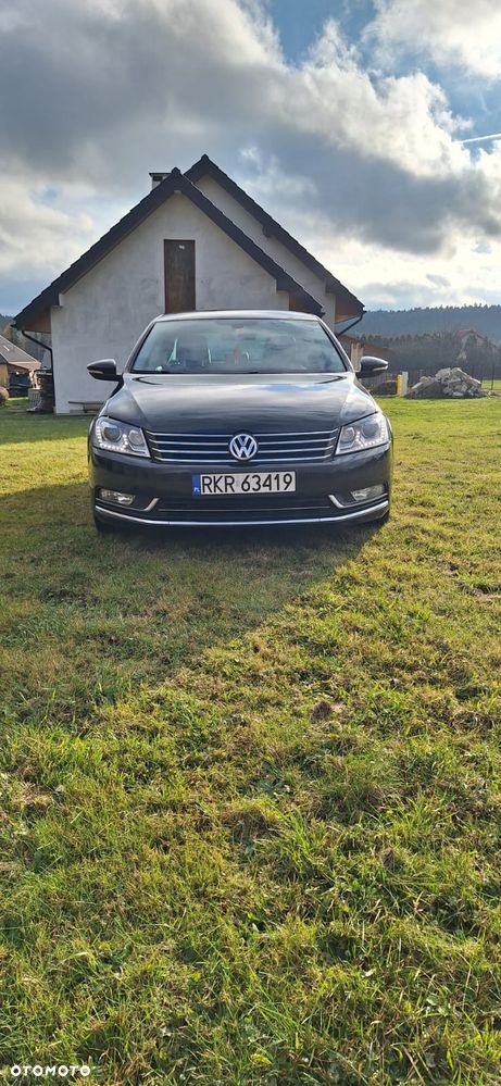 Volkswagen Passat 2.0 TDI Highline DSG - 2