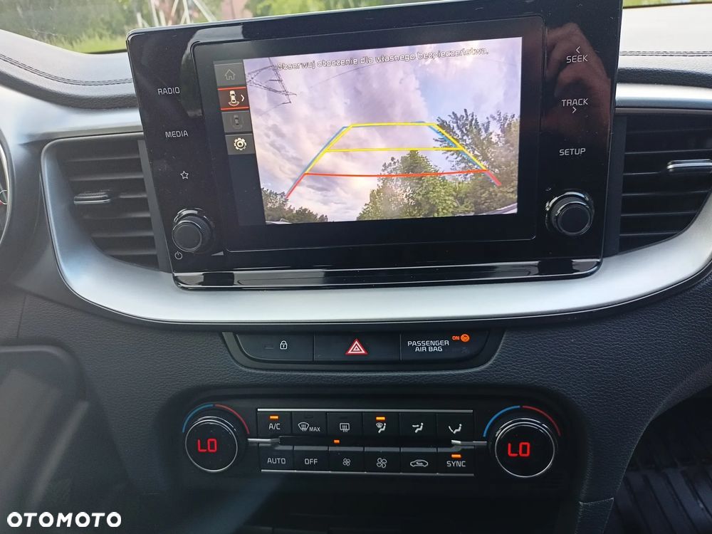Kia Ceed 1.5 T-GDI M - 10