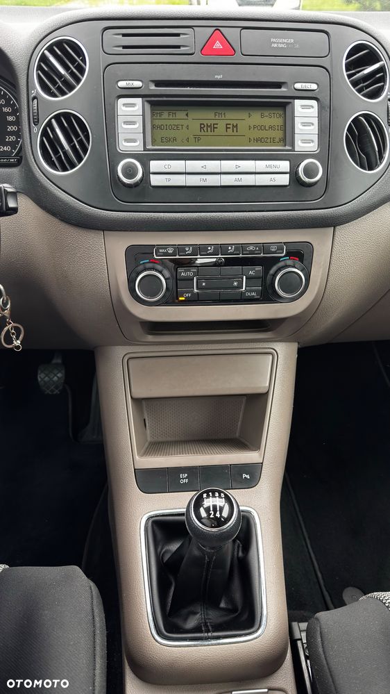 Volkswagen Golf Plus 1.6 Comfortline - 26