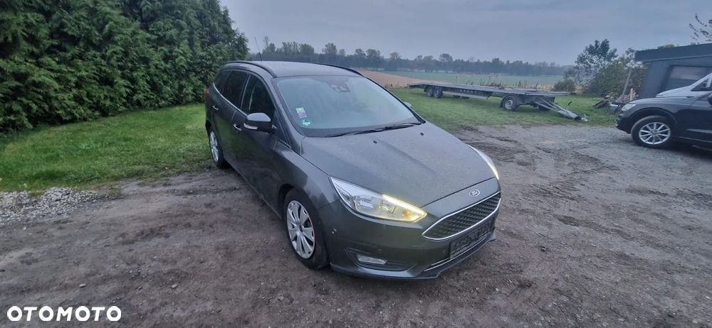 Ford Focus SW ver-1-5-ecoblue-start--stopp--system-active-style - 1