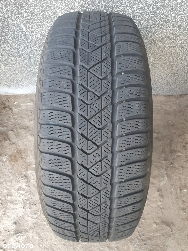 OPONA PIRELLI SOTTOZERO 3 205/60 R16 96H 6mm
