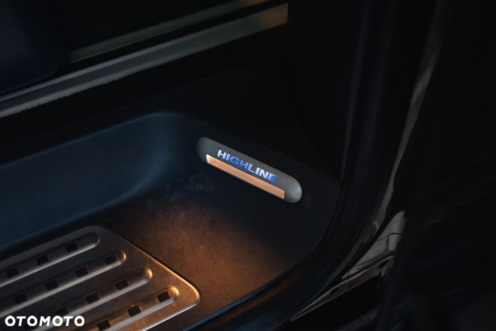 Volkswagen Multivan - 32