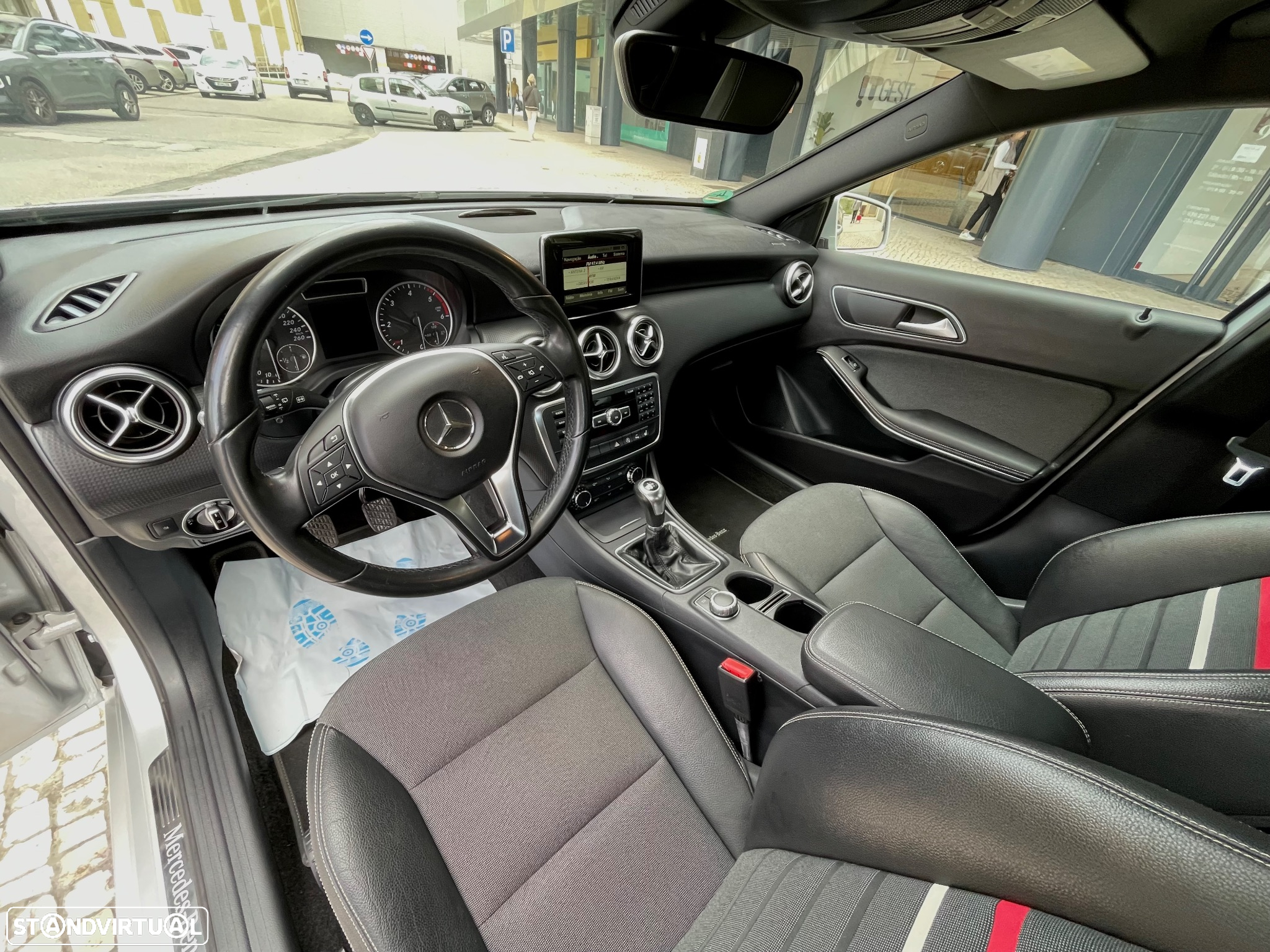 Mercedes-Benz A 180 - 11