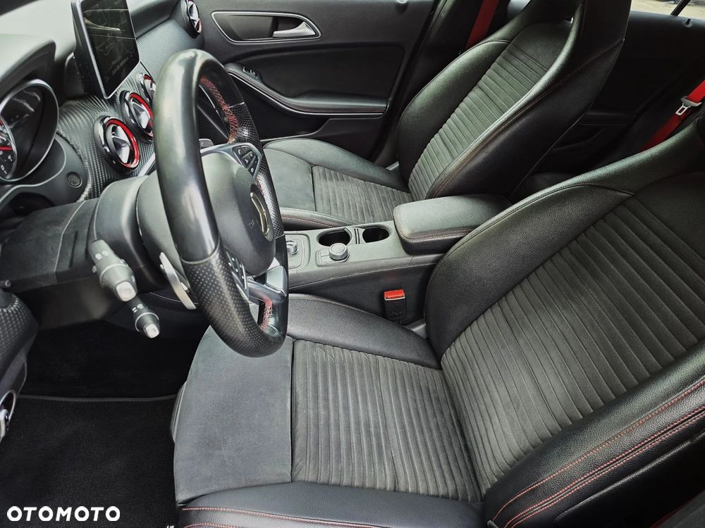 Mercedes-Benz Klasa A AMG 45 4Matic AMG Speedshift 7G-DCT - 13