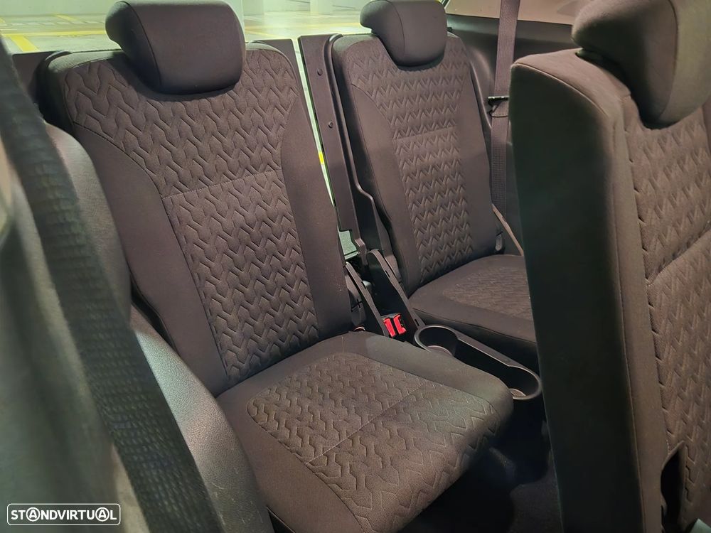 Opel Zafira 1.6 CDTi Executive - 27