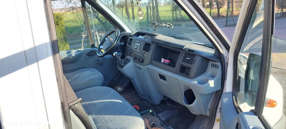 Ford Transit - 8