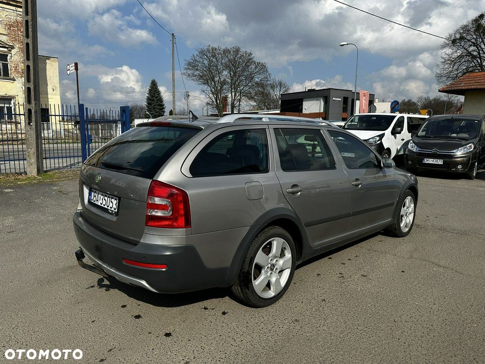 Skoda Octavia 2.0 TDI DPF 4x4 Scout - 2