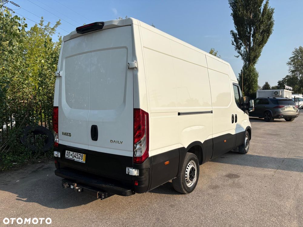 Iveco Daily 35S16, L3H2, Niski przebieg, Bardzo zadbany - 11