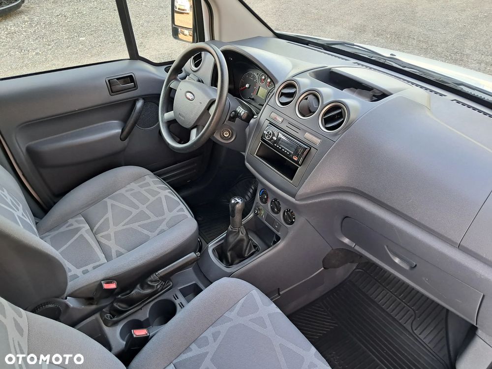 Ford Transit Connect - 11