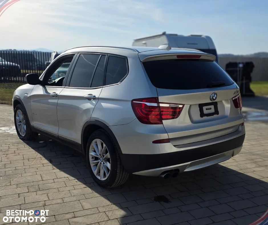 BMW X3 xDrive28i Advantage - 3