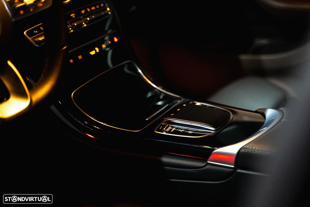 Mercedes-Benz GLC 300 e Coupé 4Matic - 12