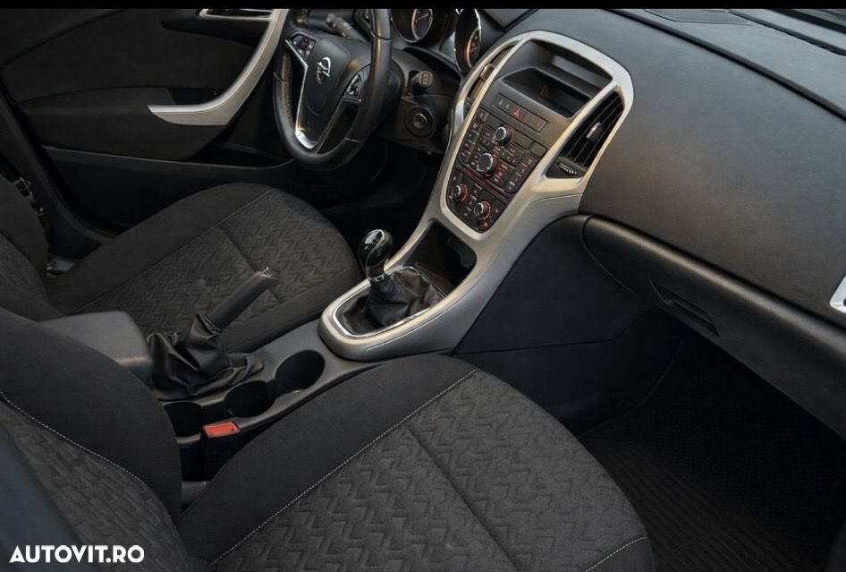 Opel Astra 1.4 Turbo ECOTEC Cosmo - 6