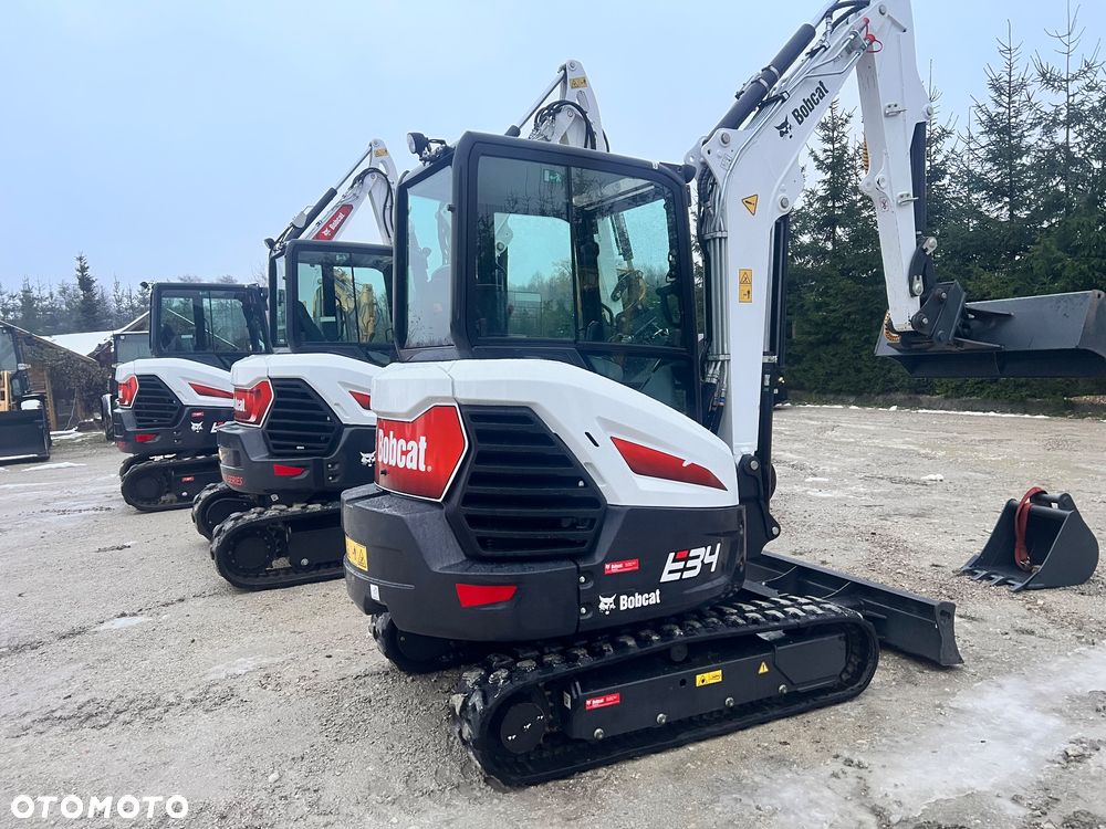 Bobcat Minikoparka BOBCAT E34 22r dodatk linie hydr e35 e 34 e35z cat 304 303,5 serwisowana 1 wł koparka gąsienicowa yanmar sanny Takeuchi Kubota 3,5tony - 3