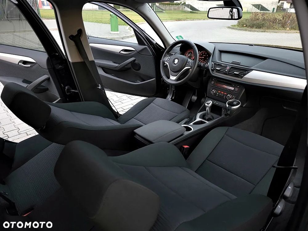 BMW X1 sDrive18i - 39
