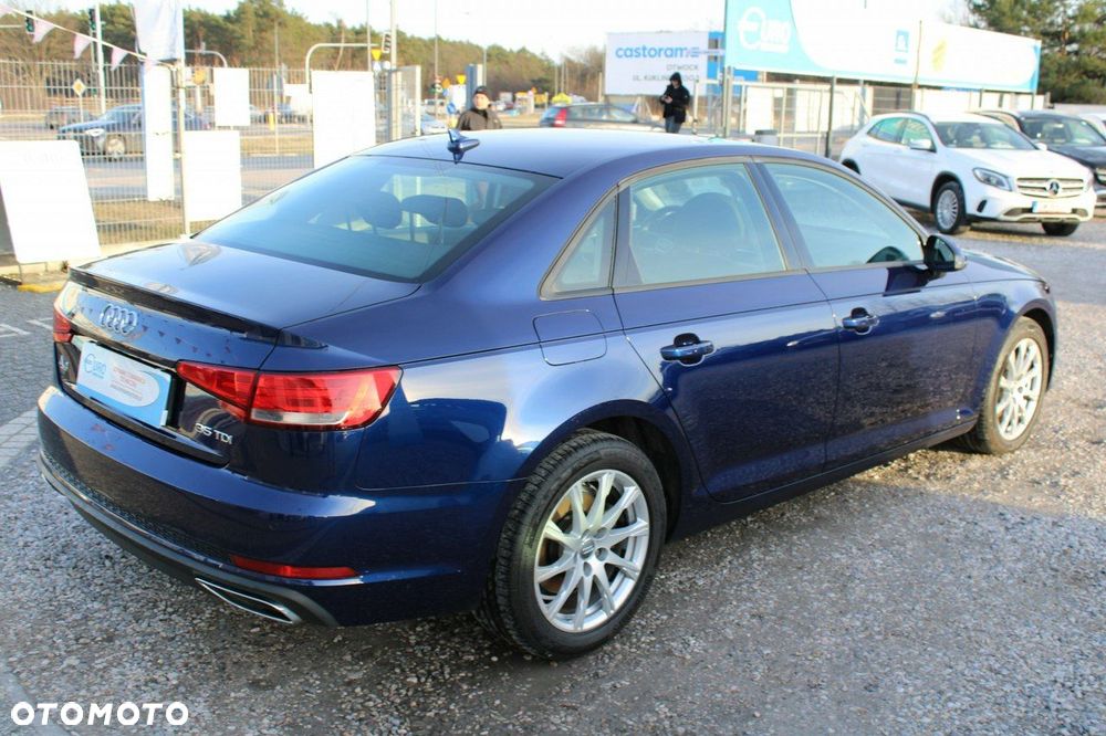 Audi A4 Limousine - 7