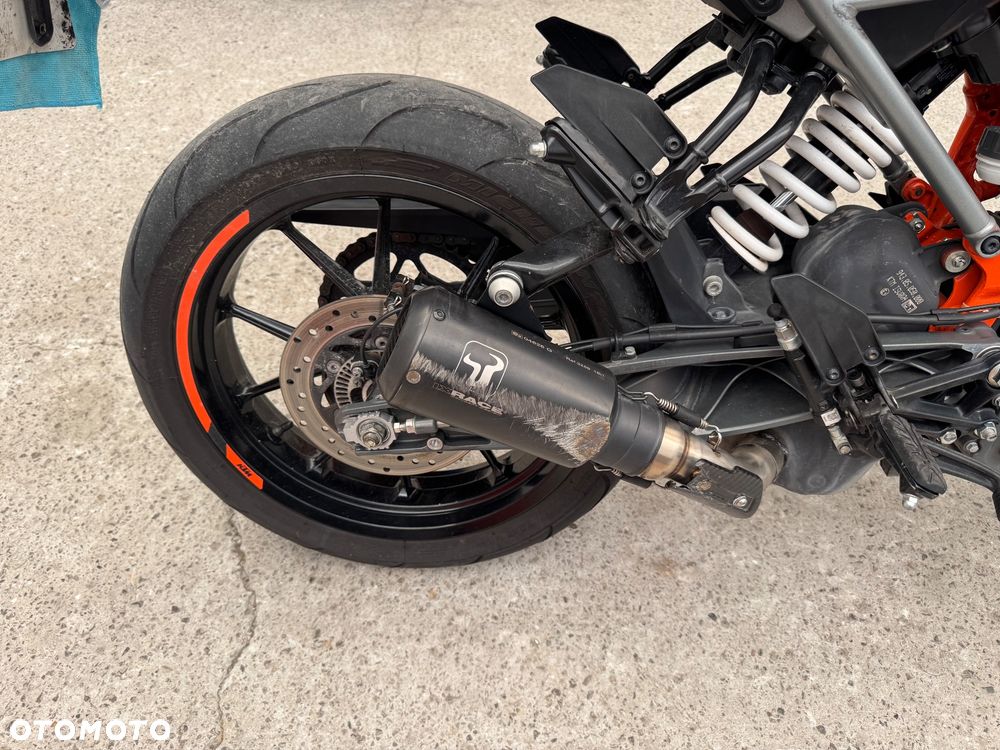 KTM Duke 125 - 10