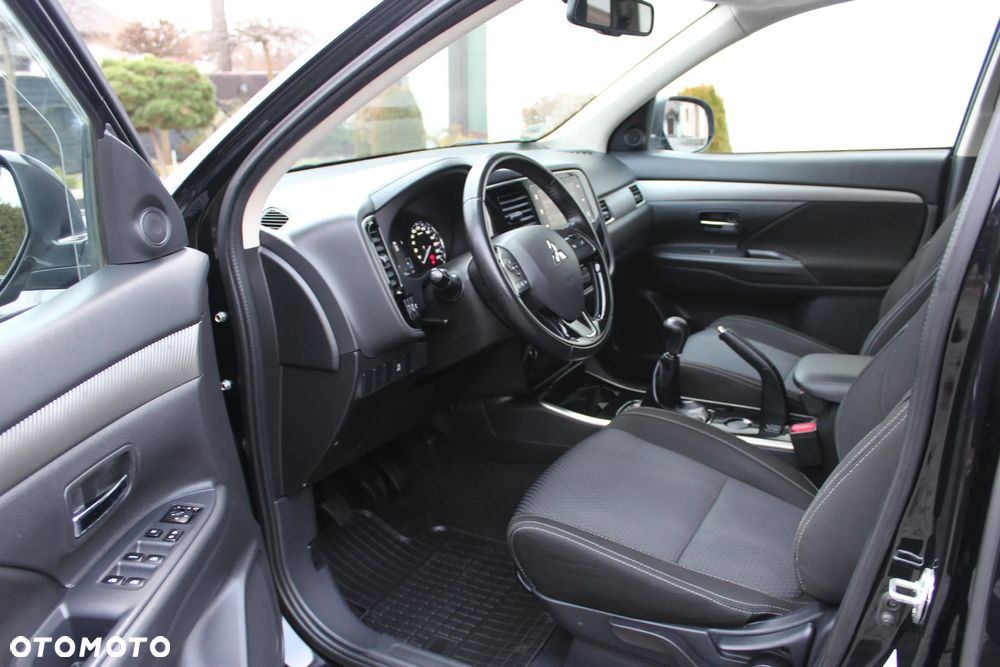 Mitsubishi Outlander 2.0 2WD Edition - 17