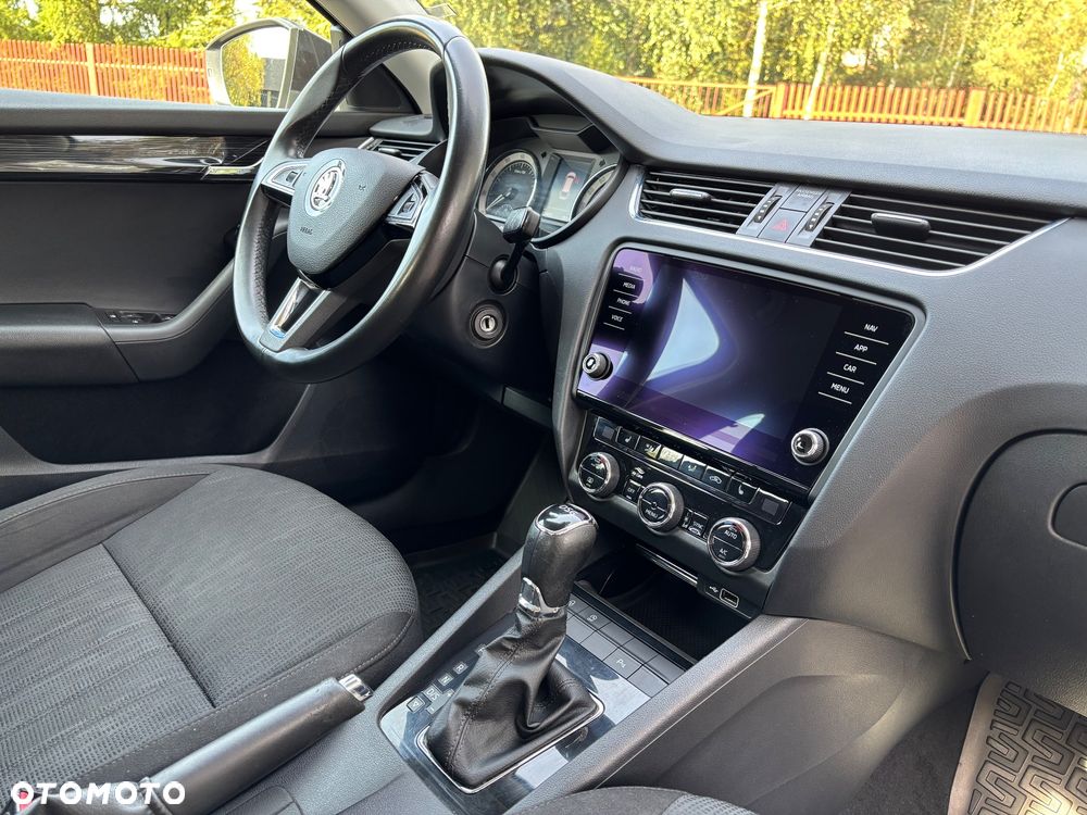 Skoda Octavia 1.5 TSI ACT Style DSG - 27