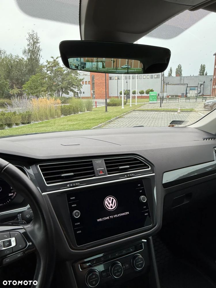 Volkswagen Tiguan - 20