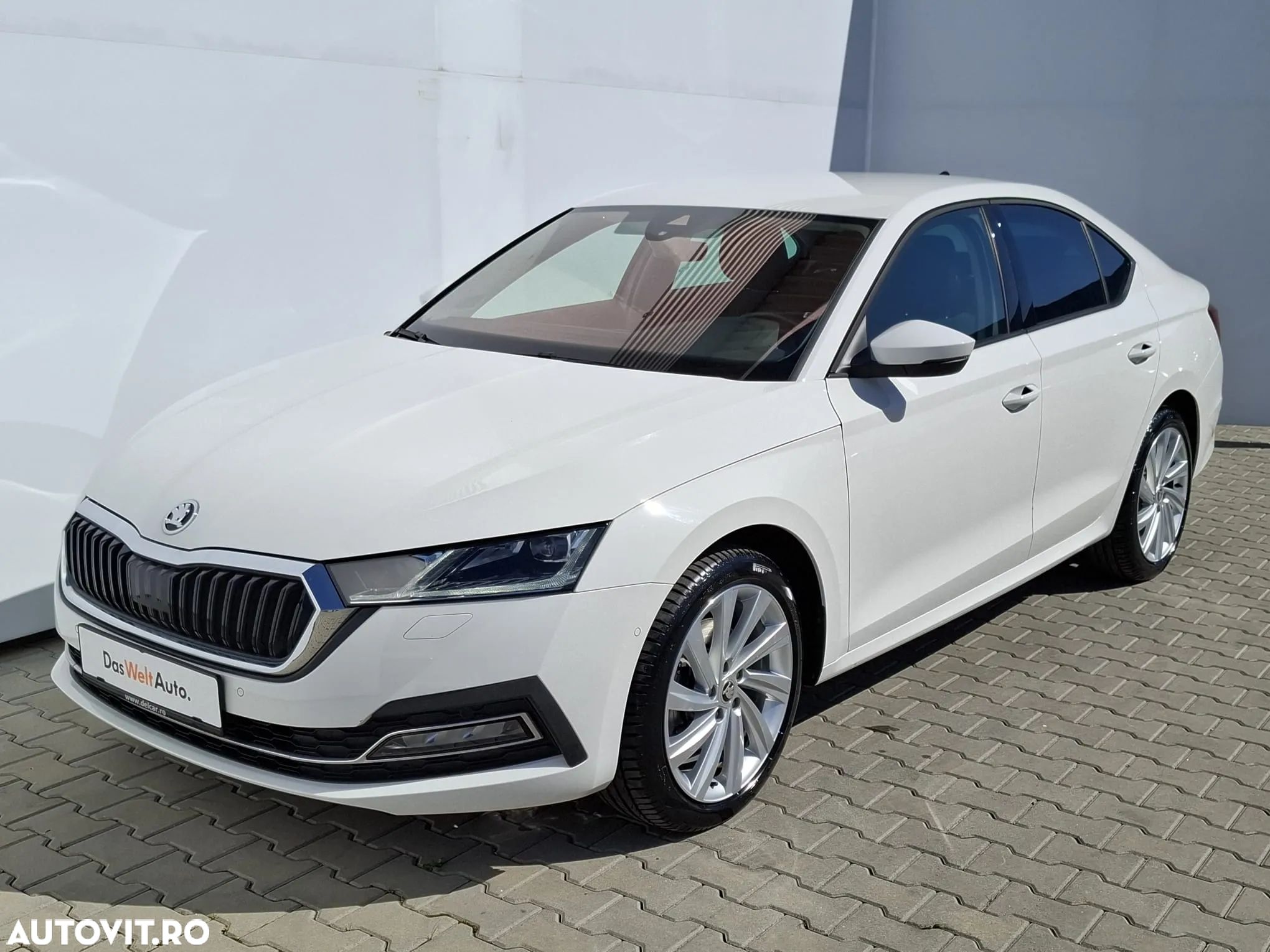 Skoda Octavia 2.0 TDI DSG 4X4 Style - 1