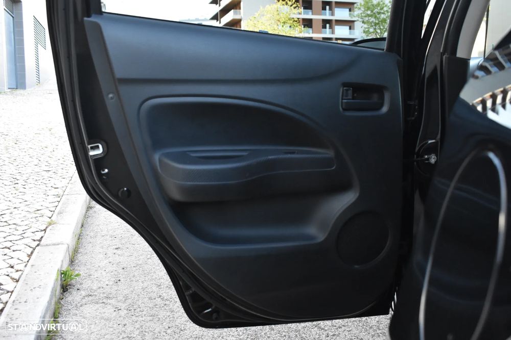 Mitsubishi Space Star 1.2 Intense Connect Edition - 36