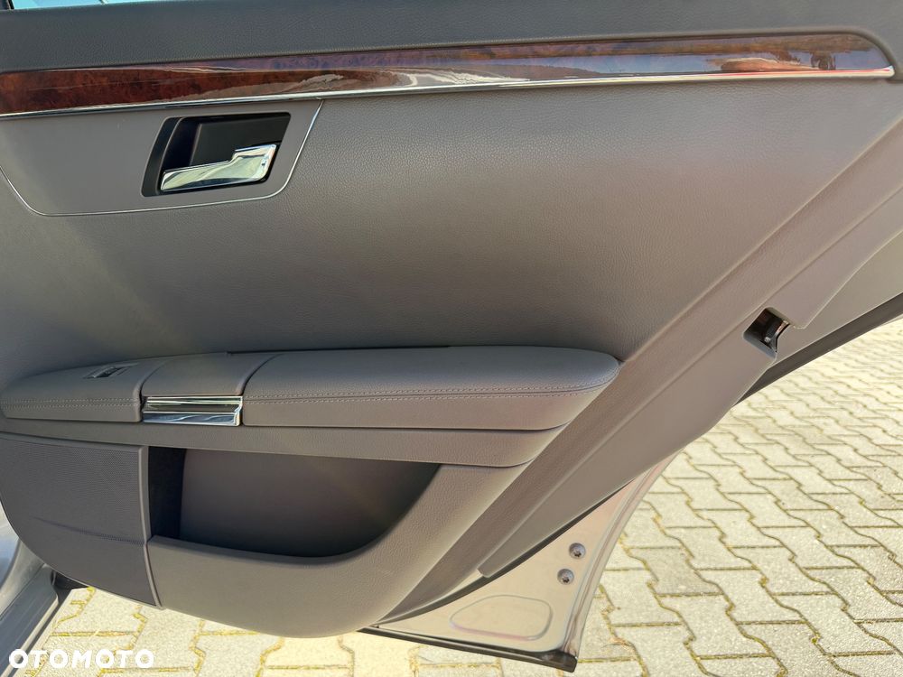 Mercedes-Benz Klasa S 320 CDI DPF 7G-TRONIC - 18