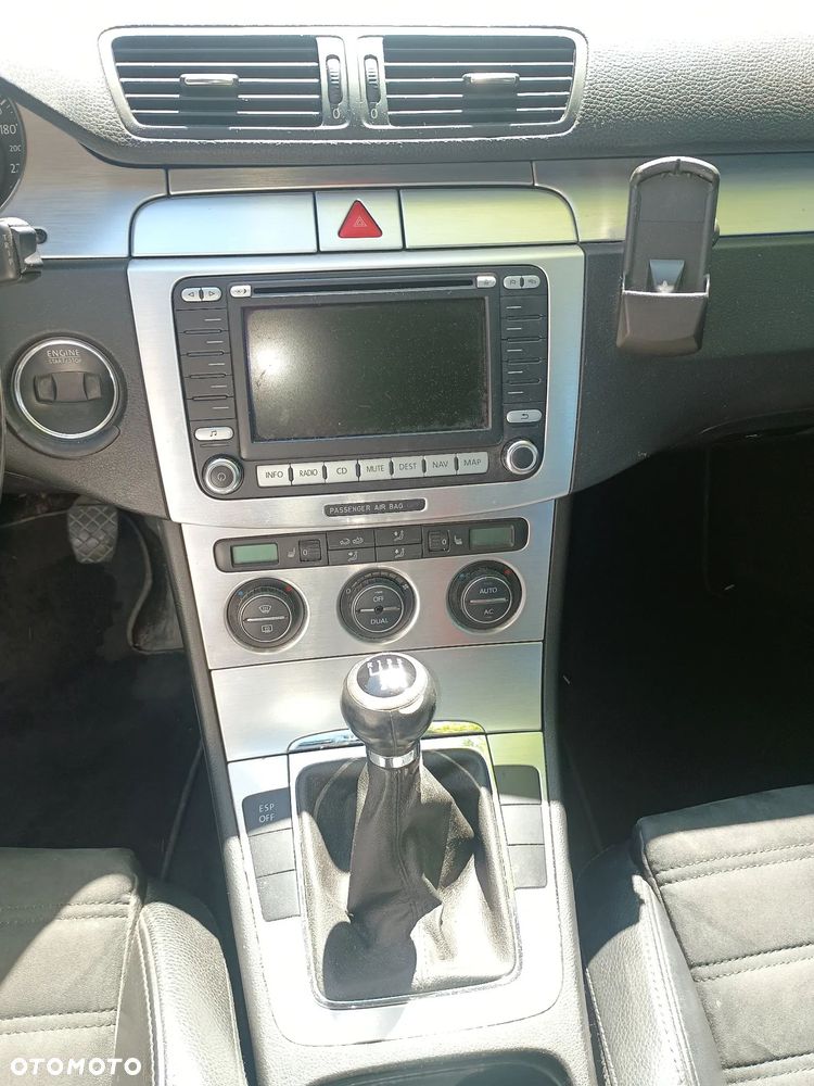 Volkswagen Passat 2.0 TDI Highline - 6