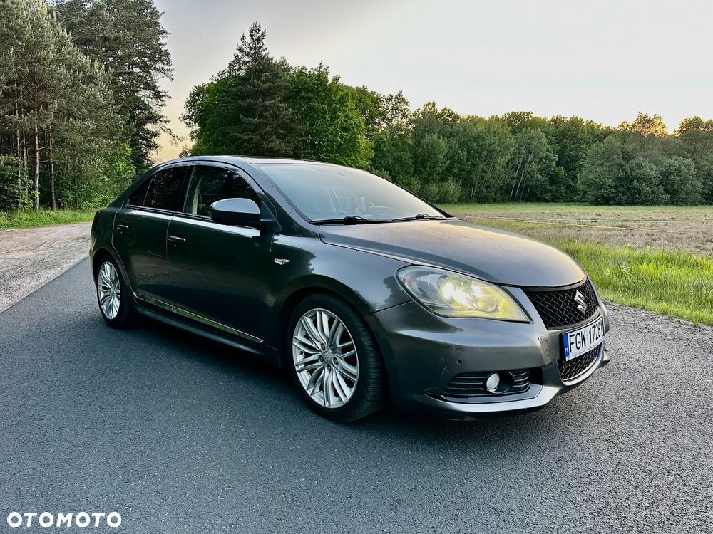 Suzuki Kizashi 2.4 Sport 4WD CVT - 2