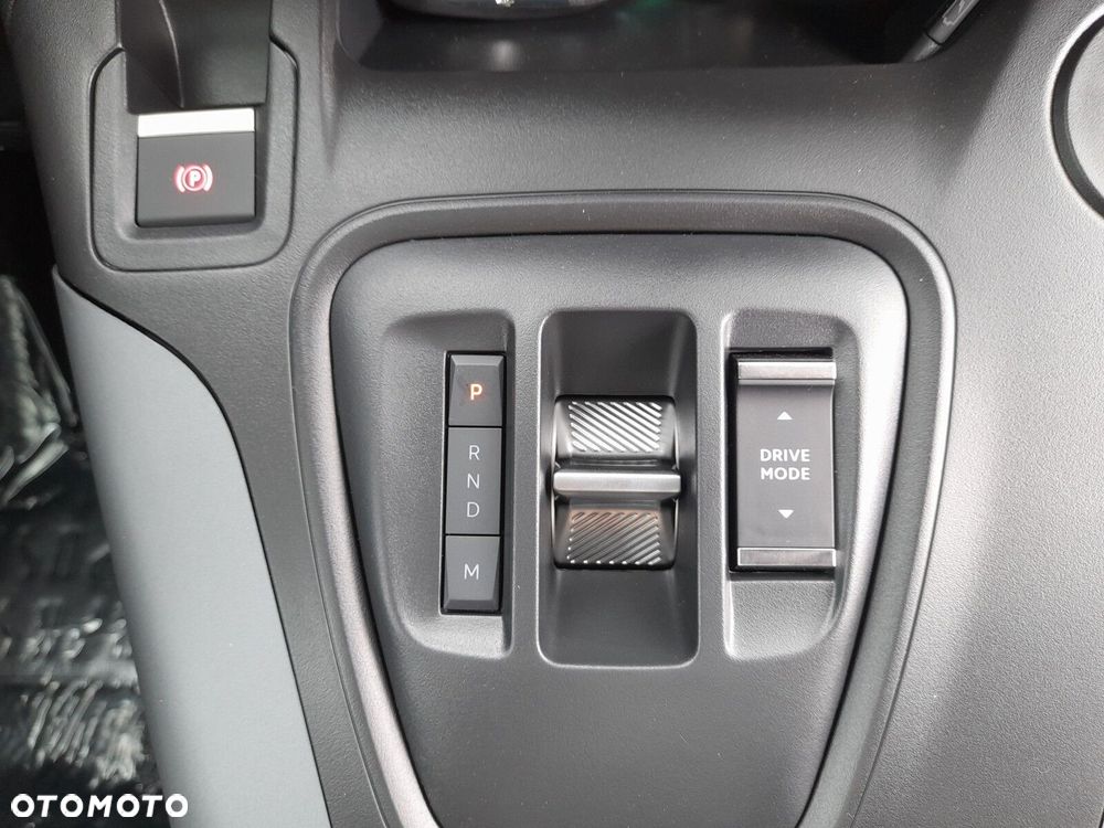 Citroën Berlingo M 1.5 BlueHDI Max S&S EAT8 - 24