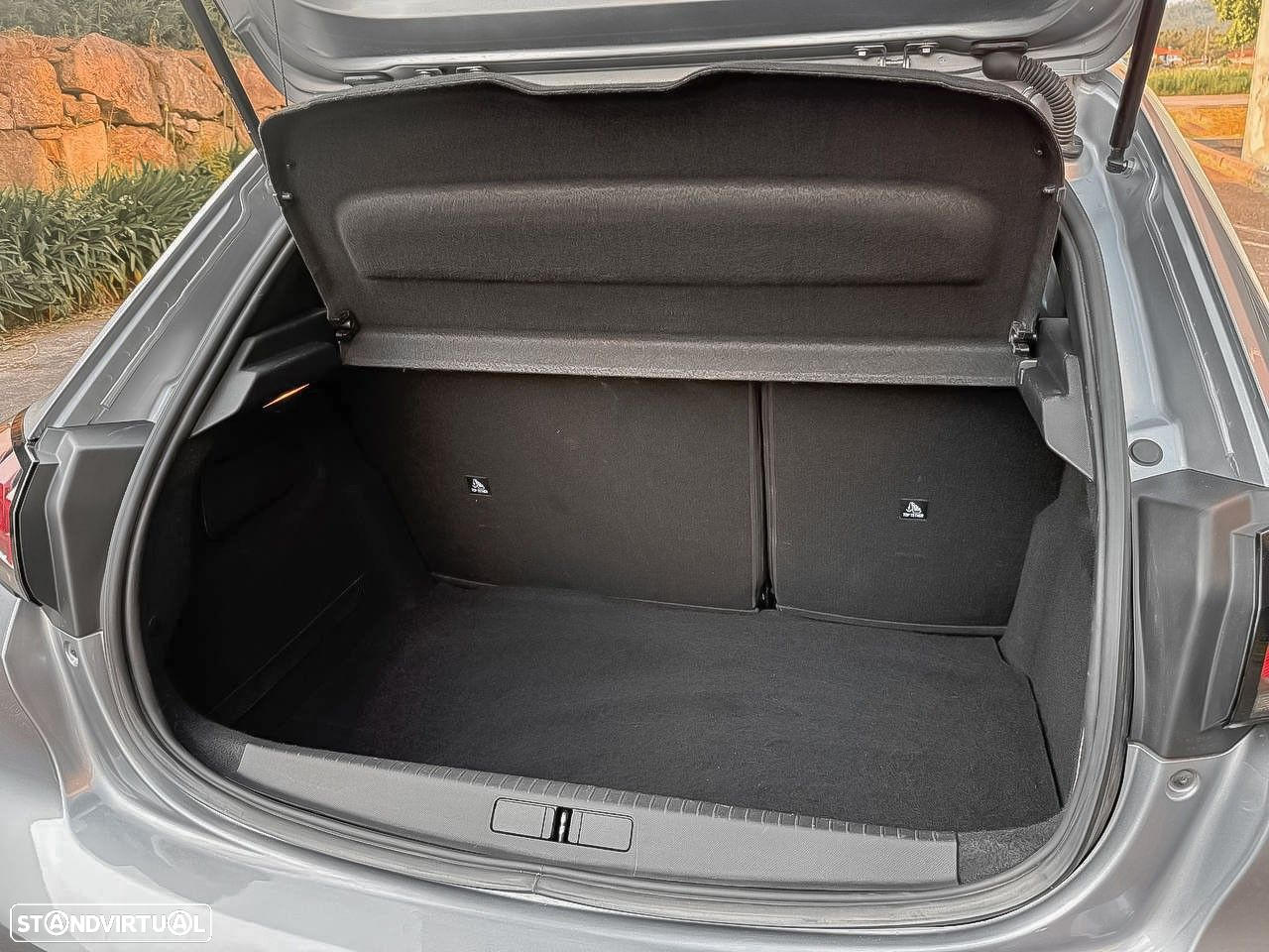 Peugeot 208 PureTech 100 Style - 20