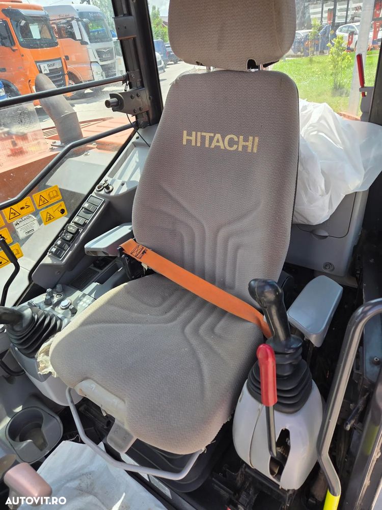 Hitachi ZX85-6, 2022, 2.491h, Masa operationala 8,6t, cupla rapida HIDRAULICA+3 CUPE NOI, senile paduri cauciuc, inst picon si inst rotire pe brate, ad sapare 5m, ridica 3,8t, aer cond, LAMA, STARE FOARTE BUNA, posibil leasing 4 ani-PROMOTIE 62.900 EUR+Tva - 29