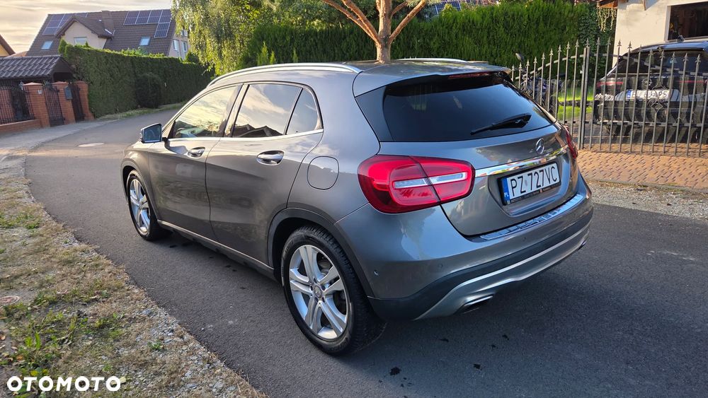Mercedes-Benz GLA - 5