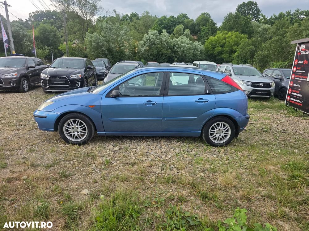 Ford Focus Wagon 1.6i 16V Ghia - 12