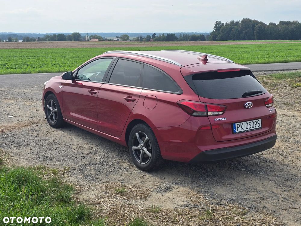 Hyundai i30 1.0 T-GDI Classic + DCT - 11