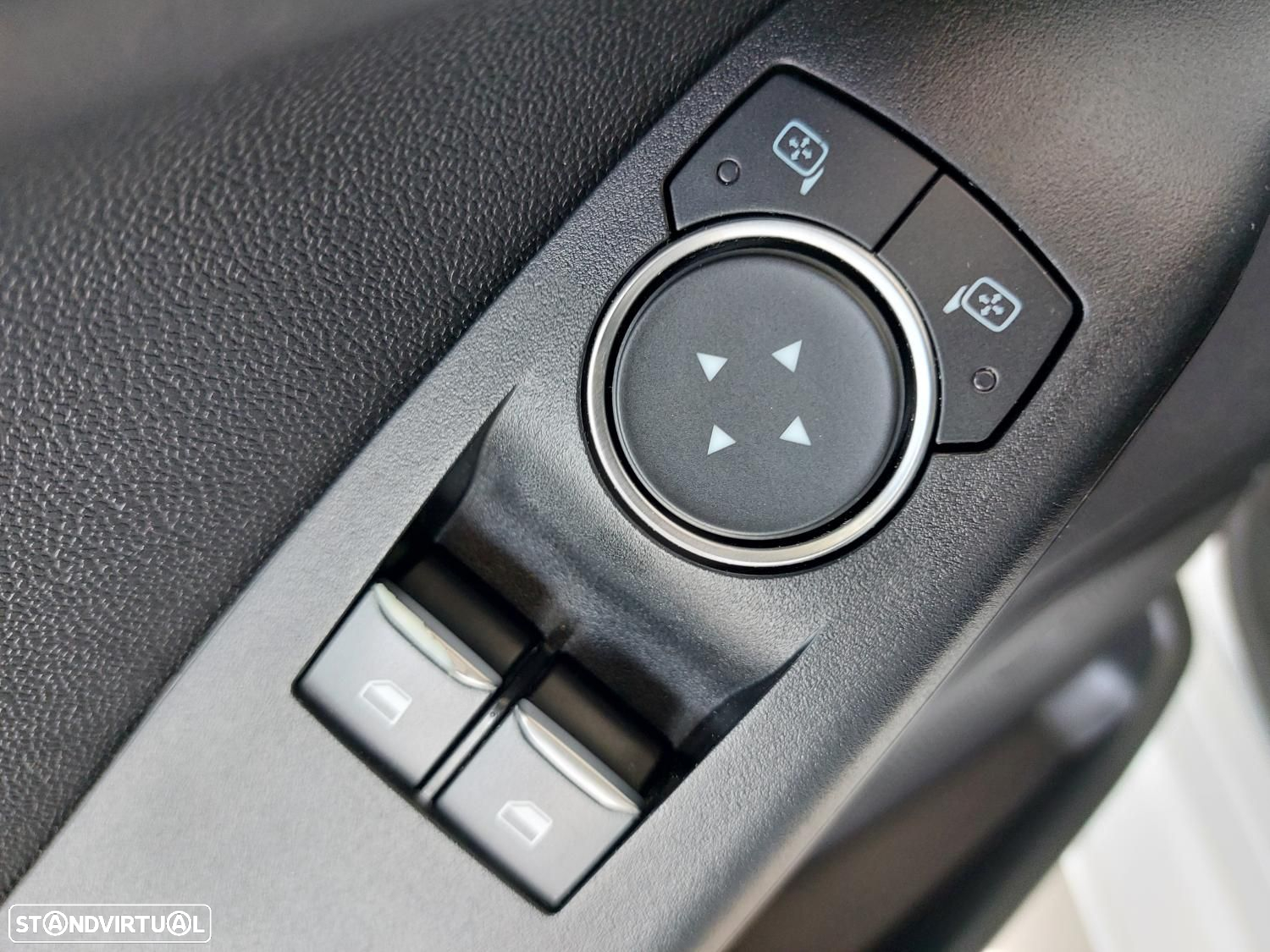 Ford Fiesta 1.0 EcoBoost Connected - 13