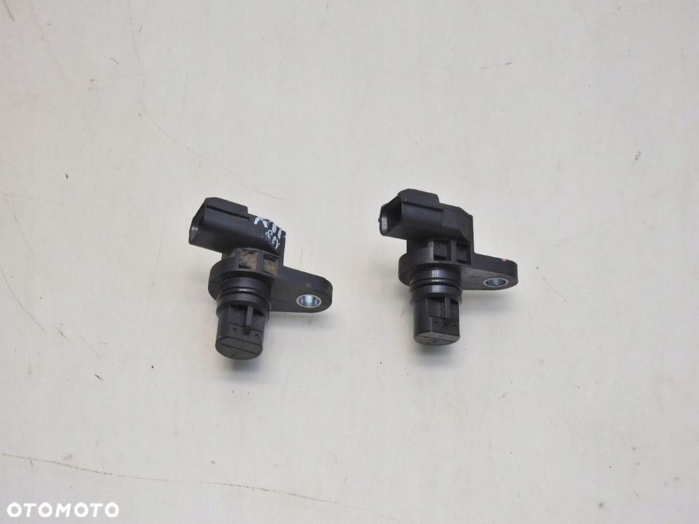 CZUJNIK POŁOŻENIA WAŁKA MITSUBISHI LANCER VIII 1.8 16V 1865A066 - 8