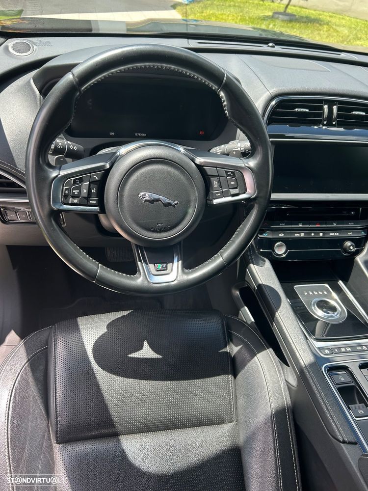 Jaguar F-Pace 2.0 i4D R-Sport AWD Aut. - 13