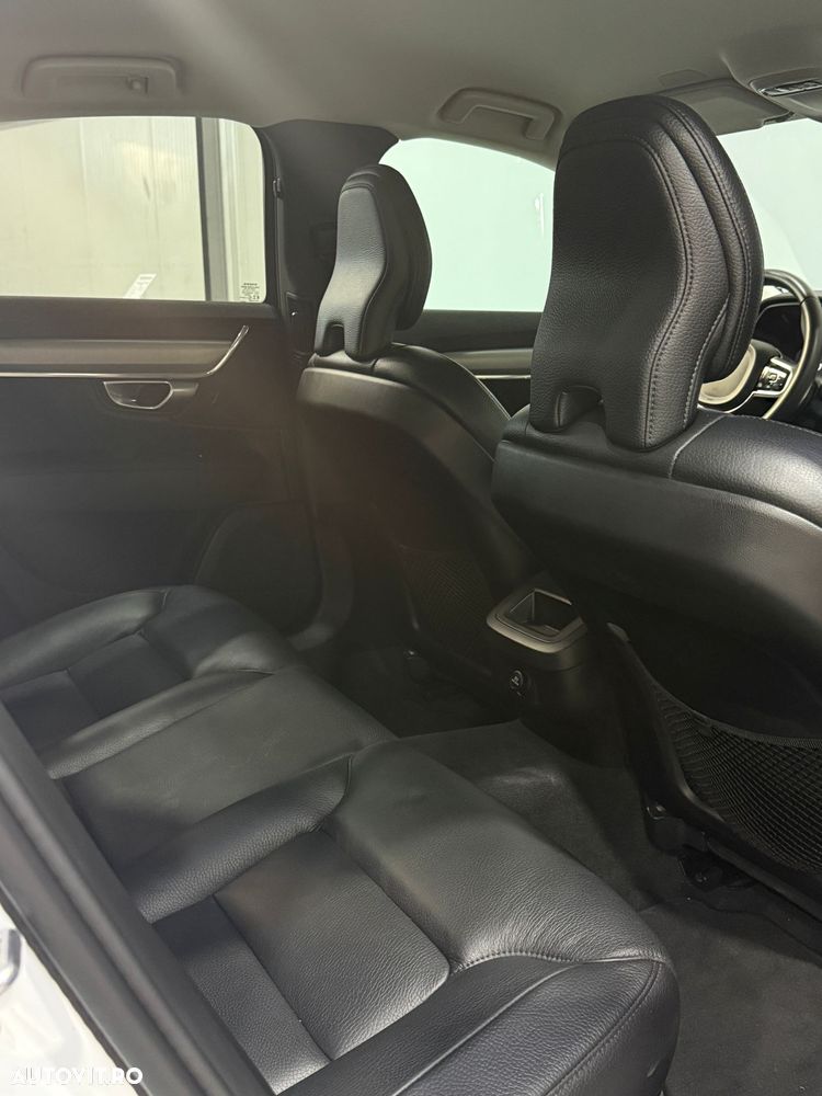 Volvo S90 T4 Geartronic Momentum - 11