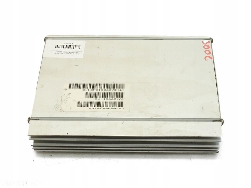 WZMACNIACZ AUDIO CHRYSLER 300C P05064353AH - 1
