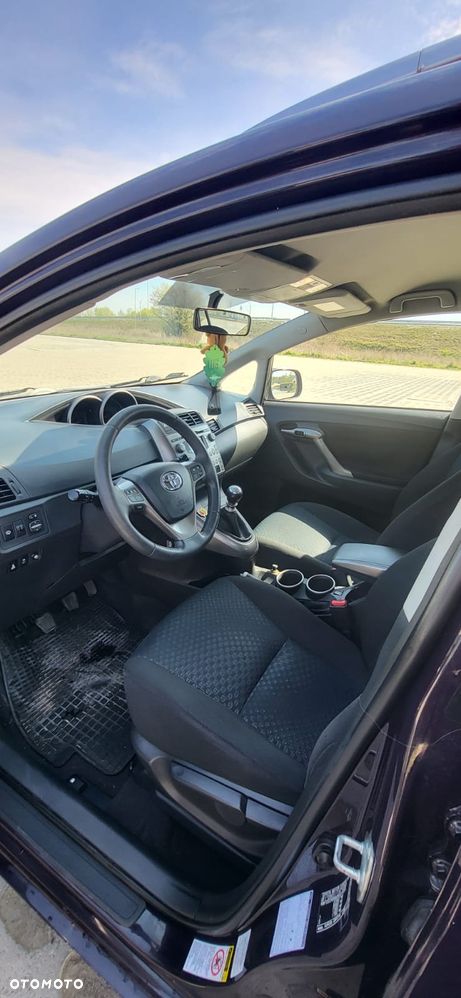 Toyota Verso 2.0 D-4D - 9