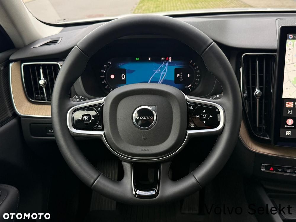 Volvo XC 60 B5 B AWD Plus Dark - 14