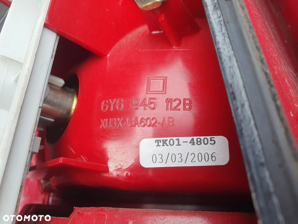 SKODA FABIA 04-07 LIFT HB LAMPA PRAWY TYŁ PRAWA TYLNA 6Y6945112B EUROPA + WTYCZKA INSTALACJA POSIADAM 2 SZT - 4