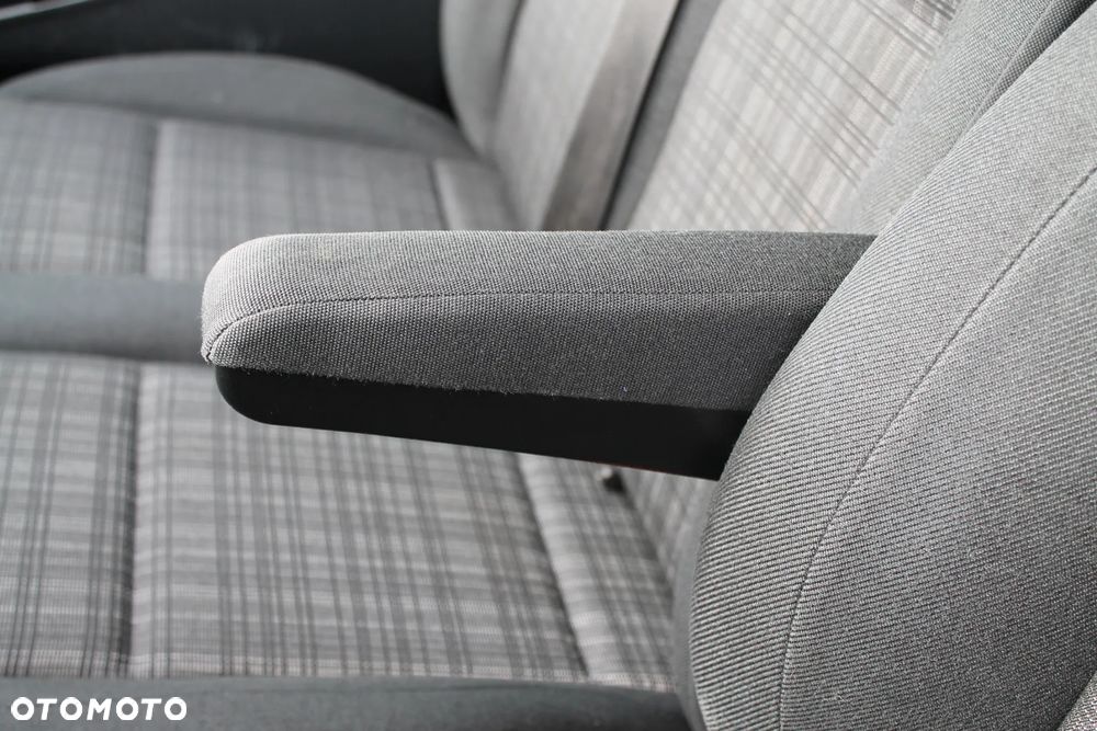 Mercedes-Benz VITO - 32