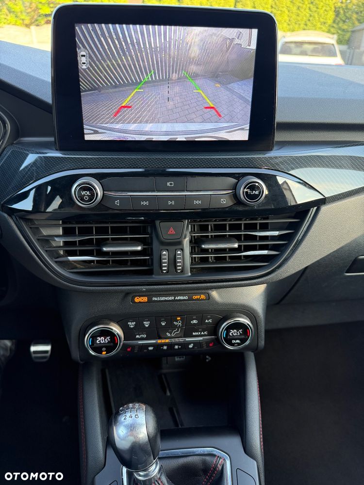 Ford Kuga 2.0 EcoBlue Hybrid ST-LINE X - 17