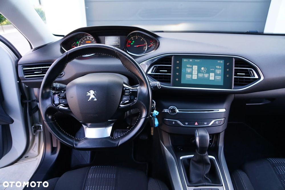 Peugeot 308 BlueHDi FAP 120 EAT6 Stop & Start Allure - 31