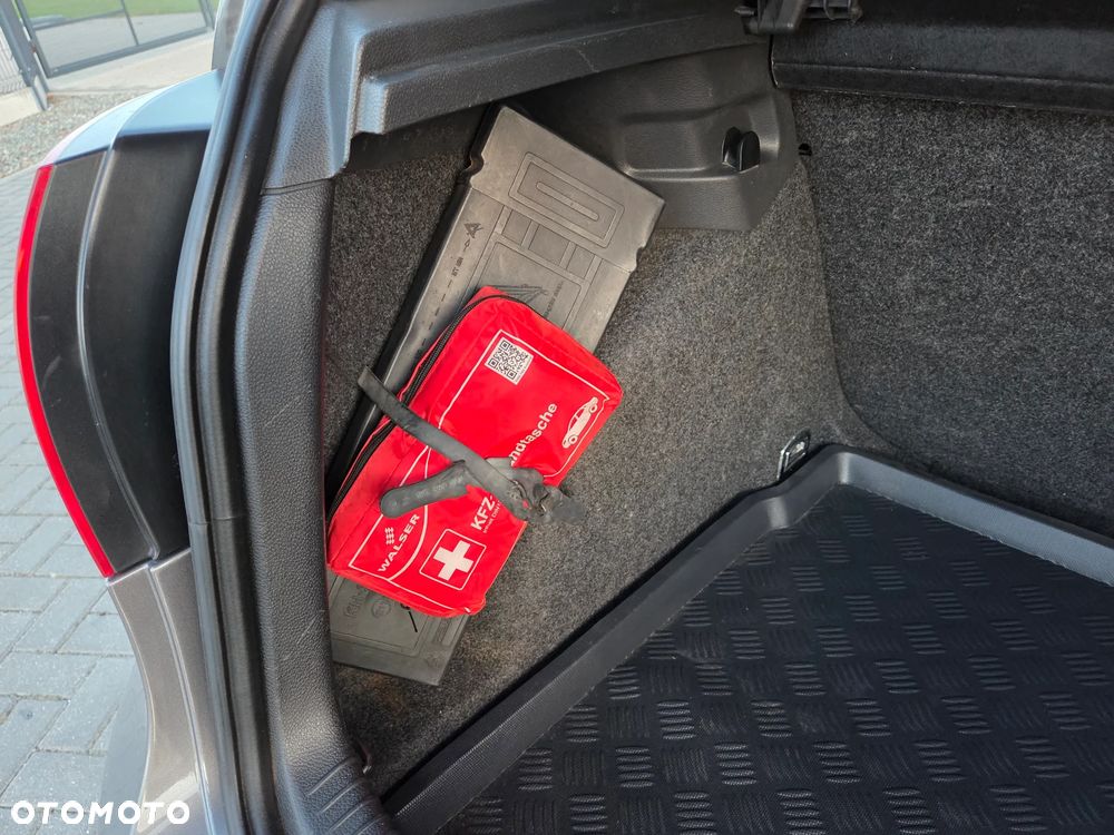 Volkswagen Golf - 20