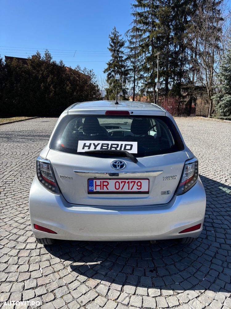 Toyota Yaris - 8